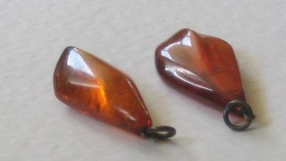 2 amber pendants