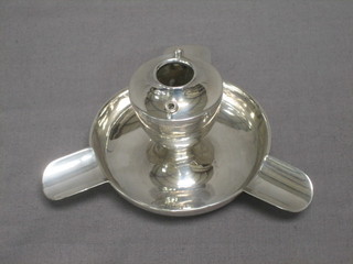 A silver table lighter incorporating an ashtray (lighter f), Birmingham 1921