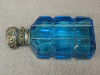 A Victorian blue glass scent bottle with silver lid 2"