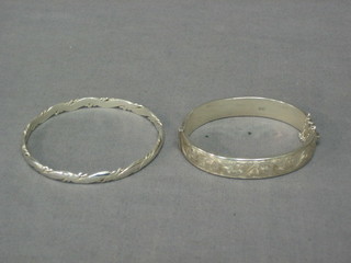 2 silver bangles