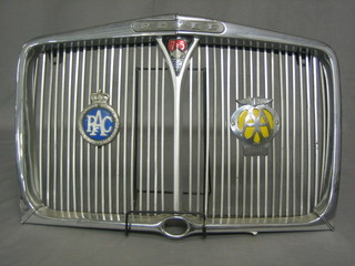 A Rover 75 chrome radiator grill with RAC and AA badge