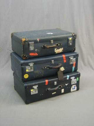 3 Globe Trotter suitcase