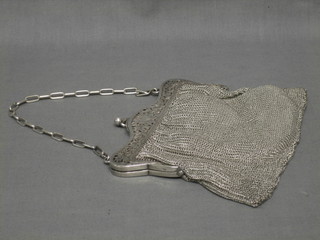 A lady's Continental silver "chain mail" evening bag