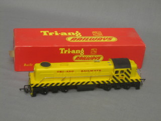 A Triang Diesel Switcher, boxed