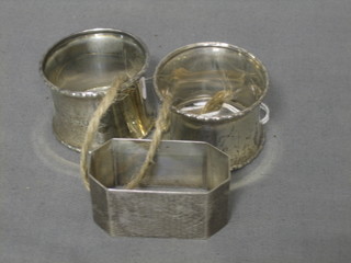 3 various silver napkin rings, 1 ozs