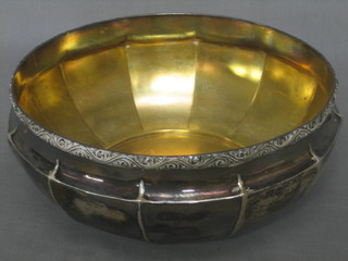 A Continental silver bowl, base marked 800 WTB 15 ozs