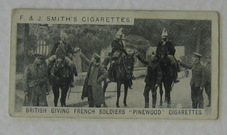 Smith's Cigarette cards 2nd Series 17 cards out of a set of 25 - War Incidents and Players set 1-50 - Flags of The League of Nations