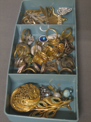 A collection of costume jewellery including rings etc
