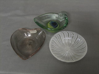 A boat shaped glass dish 4", 2 Nailsea style dishes 5"