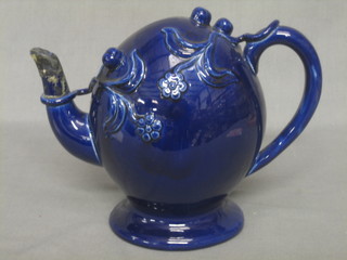 A Victorian blue glazed Codogan teapot 8" (f)