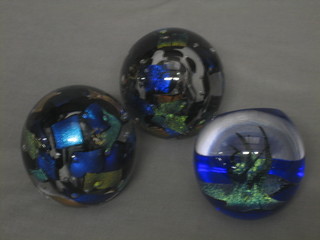 3 Teign Valley glass paperweights boxed