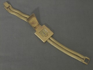 A lady's Pery cocktail wristwatch contained in a 14ct gold case with integral bracelet