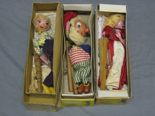 3 various Pelham puppets