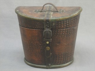 A Victorian style decorative hat box with hinged lid 10"