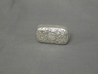 An Edwardian embossed silver tooth pick case/snuff box with gilt interior, 1 ozs, marks rubbed