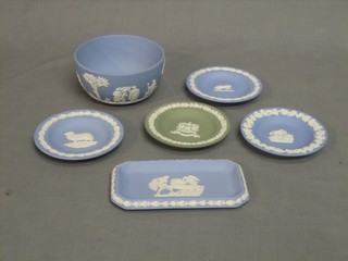 A circular blue Jasperware bowl 5", a do. rectangular dish 6" and 4 circular ashtrays
