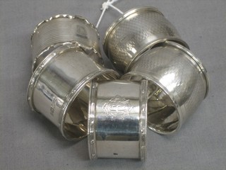 2 pairs of silver napkin rings and 1 other silver napkin ring 4 ozs