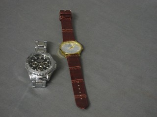 2 wristwatches