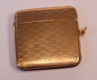 A 9ct gold vesta case, 23gms 250-350