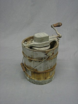 A 1920's/1930's ice cream maker  marked Reliance