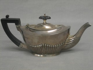 An oval silver Bachelor teapot with demi-reeded decoration, Sheffield 1902, 7 ozs