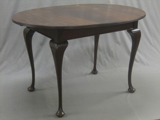 A Georgian style oval extending dining table, raised on cabriole supports with 2 extra leaves 48"