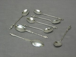 A pair of Victorian silver apostle tea spoons, London 1894 and 6 Continental silver apostle spoons, 2 ozs