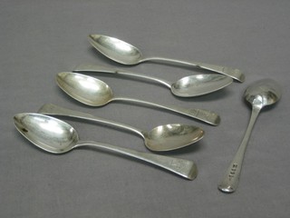A harlequin set of 6 Georgian Old English pattern pudding spoons