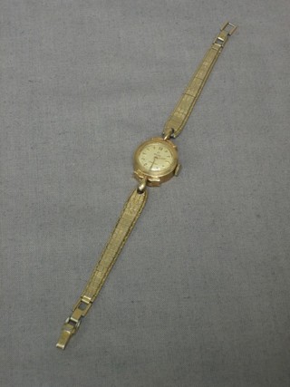 A lady's Cyma wristwatch contained in a gold case