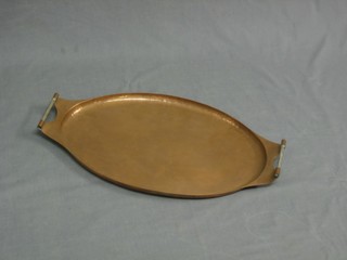 An oval copper twin handled tea tray 20"