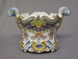 A Quimper twin handled jardiniere 6"