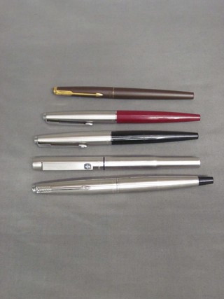 3 1960's Parker fountain pens, a 1970's do. in a chrome case and 1 other