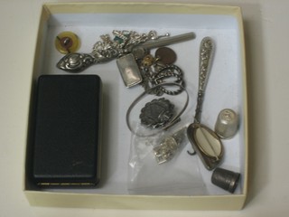 A 1981 silver Charles Dickens money clip and various items of silver costume jewellery