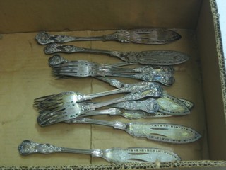 6 pierced silver plated fish knives and forks 