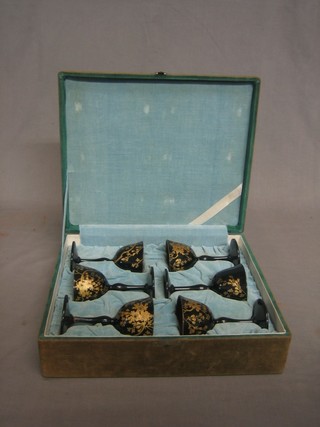 A set of 6 lacquered goblets