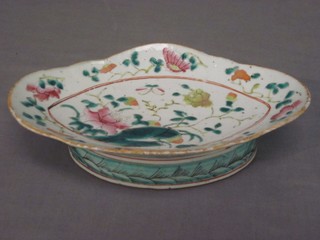 An 18th/19th Century oval Canton famille rose boat shaped dish 9"