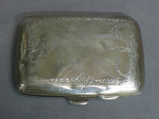 A silver cigarette case, Birmingham 1921, 1 ozs