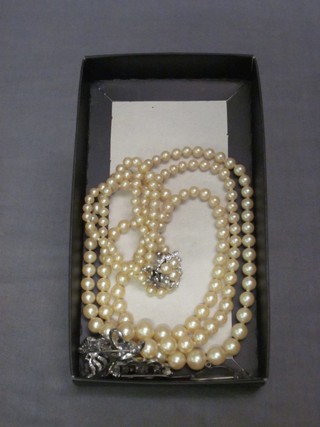 A choker of simulated pearls and a small collection of costume jewellery