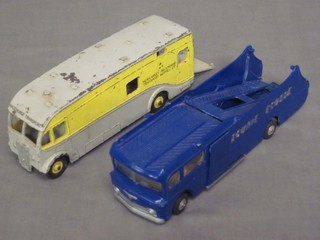 A Dinky Super Toy horse wagon and a Corgi Major Ecurie Ecosse racing car transporter