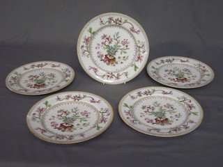 A  set of 5 Royal Worcester Oriental style plates, the reverse with purple Worcester mark and 12 dots, marked W7920 (1 chipped) 7"