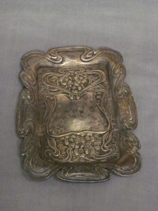 An Art Nouveau rectangular embossed silver pin tray Birmingham 1904, 5" (slight tear)
