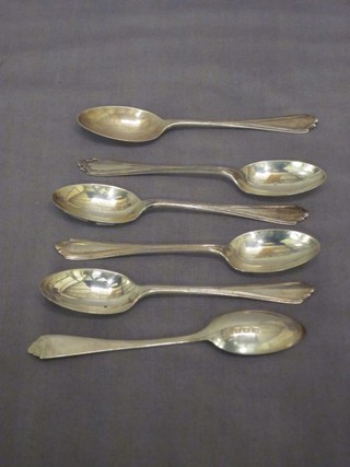 6 Art Deco silver coffee spoons London 1939 2 ozs