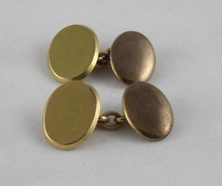 A pair of cufflinks formed from an 18ct gold cufflink