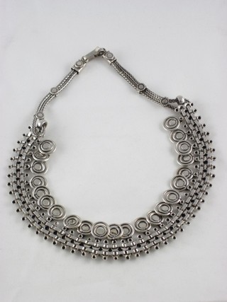 A modern and stylish silver necklet