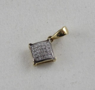A 9ct yellow gold square pendant set diamonds