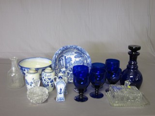 A Bristol blue glass mallet shaped decanter and stopper and 6 goblets, a Coapland Spode bowl and a small collection of decorative items