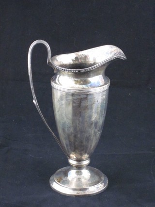 A Georgian style silver cream jug, Birmingham 1925, 4 ozs