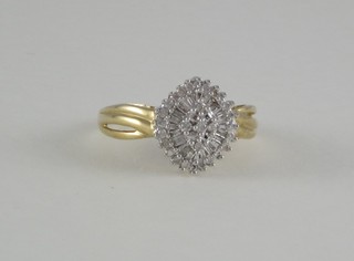 A 9ct gold cluster dress ring set diamonds