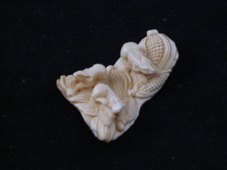 A section of carved ivory, carved 3 rats and sweetcorn 3"