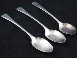 3 Georgian silver teaspoons